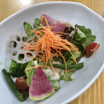 ラ・テラッツァ 芦ノ湖 - 箱根西麓野菜のサラダ
      これで500円て…？？？めちゃコスパ良きです