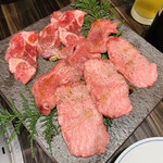 焼肉 但馬屋 - 