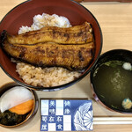 上町菊屋 - 国産鰻丼　おすまし、お新香付き