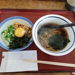 山田うどん - 料理写真:ミニ納豆オクラ丼朝定食 380円