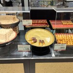 口福堂 - ケース