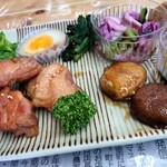 みんなのお店 KAMIBI - お任せ 2,000円(税込)。