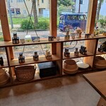 天然酵母の食パン専門店 つばめパン ＆Milk 尼ヶ坂本店 - 