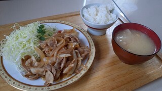 くまキッチン - 豚生姜焼き定食