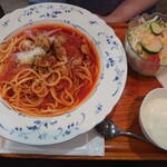 メルカード - トマトソーススパゲッティ