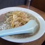 麺屋 一匹狼 - ヤリスギニボシ