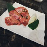 炭火焼肉 楽牛園 - 