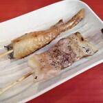 鳥もと - 手羽先、焼きとん（バラ）