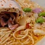 論露に不二 - 鮮魚と水(金目鯛100%)エビ油　790円