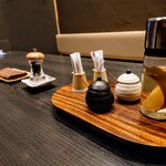 論露に不二 - 卓上セット
      
      最強の味変グッズ！