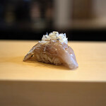 鮨駒 - 甘鯛・揚げ鱗