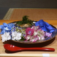 日本料理 幸庵 - 焼きとうもろこしのすり流し じゅんさいと雲丹の加減酢煮凝りがけ