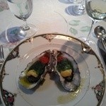 ル・トワ・ルージュ - ランチ：御荘牡蠣オーブン焼き。確か真ん中が、エスカルゴバター