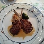 ル・トワ・ルージュ - ランチ；メイン～ラム