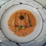 ル・トワ・ルージュ - ランチ：メイン～舌平目のソテー 海老のビスクソース