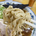 ケンちゃんラーメン - 麺アップ