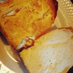 パリジャンサガ - 炊いたごはんで作った食パンのトースト版とそのまんま。