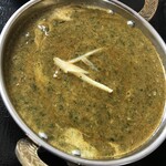 ヒマラヤダイニング - ほうれん草マトンカレー（辛口）