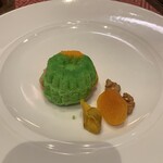 Amari Johor Bahru - パンダンマフィンとナッツ