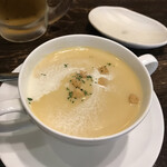 羅布乃瑠　沙羅英慕　 - 次にコーンスープ　美味しかった