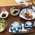 中村館 - 料理写真:夕食会場に到着すると用意されています。