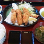 Furusato Resutoran - カキフライ定食　とても美味しかったです。