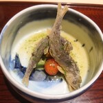 日本料理 柳燕 - 群馬県天竜川の天然鮎の唐揚げ