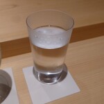 日本料理 柳燕 - ミネラルウォーター