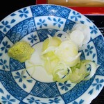 蕎麦酒房　天山 - 薬味(刻み葱、山葵)(R4.6.10撮影)