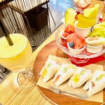 ミキ フルーツ カフェ - Cｾｯﾄ1,710円＋(シェイク)