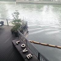 スミレオオサカ - 