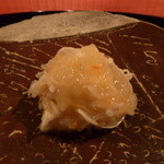 Ryouriya Kodama - 天然トラフグとカブの千切り和え　ゆず風味