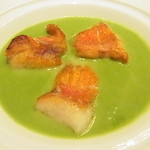 レストラン・セン - ほうれん草のスープに浮かべた金目鯛　トリュフジュースのフラン