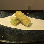 てんぷら 拓 - アスパラ根元