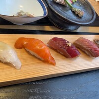 伊勢鮨 - 