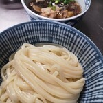 大澤屋 第一店舗 - 飴色の美味しそうな麺です