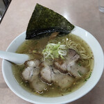 郡山駅前ラーメン 角麺 - 塩ラーメン700円。