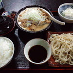 Jintarou - もつ煮そばセット　850円（2013.3月）