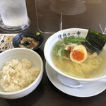 鯛ラーメン 情熱の一雫 - 