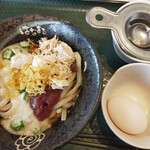 Hanamaru Udon - 鶏とろ玉うどん