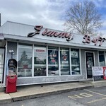 Jimmy Buff's - 店舗外観。