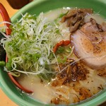 麺匠 喜楽々 - 料理写真:鶏白湯ねぎラーメン(920円)