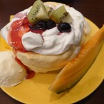 Cafe gleam - 季節のパンケーキ