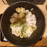 難波千日前 釜たけうどん - TOKYO Xの旨豚かけうどん