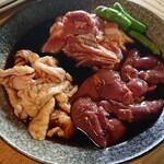 炭焼地鶏 山蔵 - タレVer. レバー、鶏皮、もも