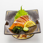 海鮮食堂さかなや - サーモンの刺身　451円