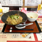 Hatsumi - ・正宗担担麺 (汁なし) 900円/税込
                        ・平日ランチサービス 半ライス 0円