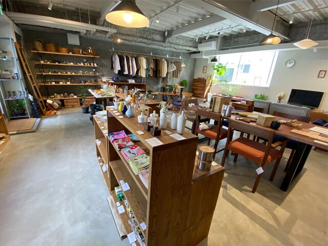 雑貨屋 ただいま買い付け中です。 