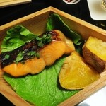 しのはら - 八寸二の重　大間の鱒木の芽焼、焼安納芋