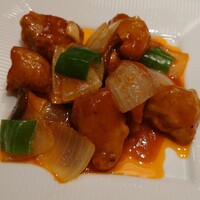 中国料理 四川 - リンゴ酢風味の酢豚
